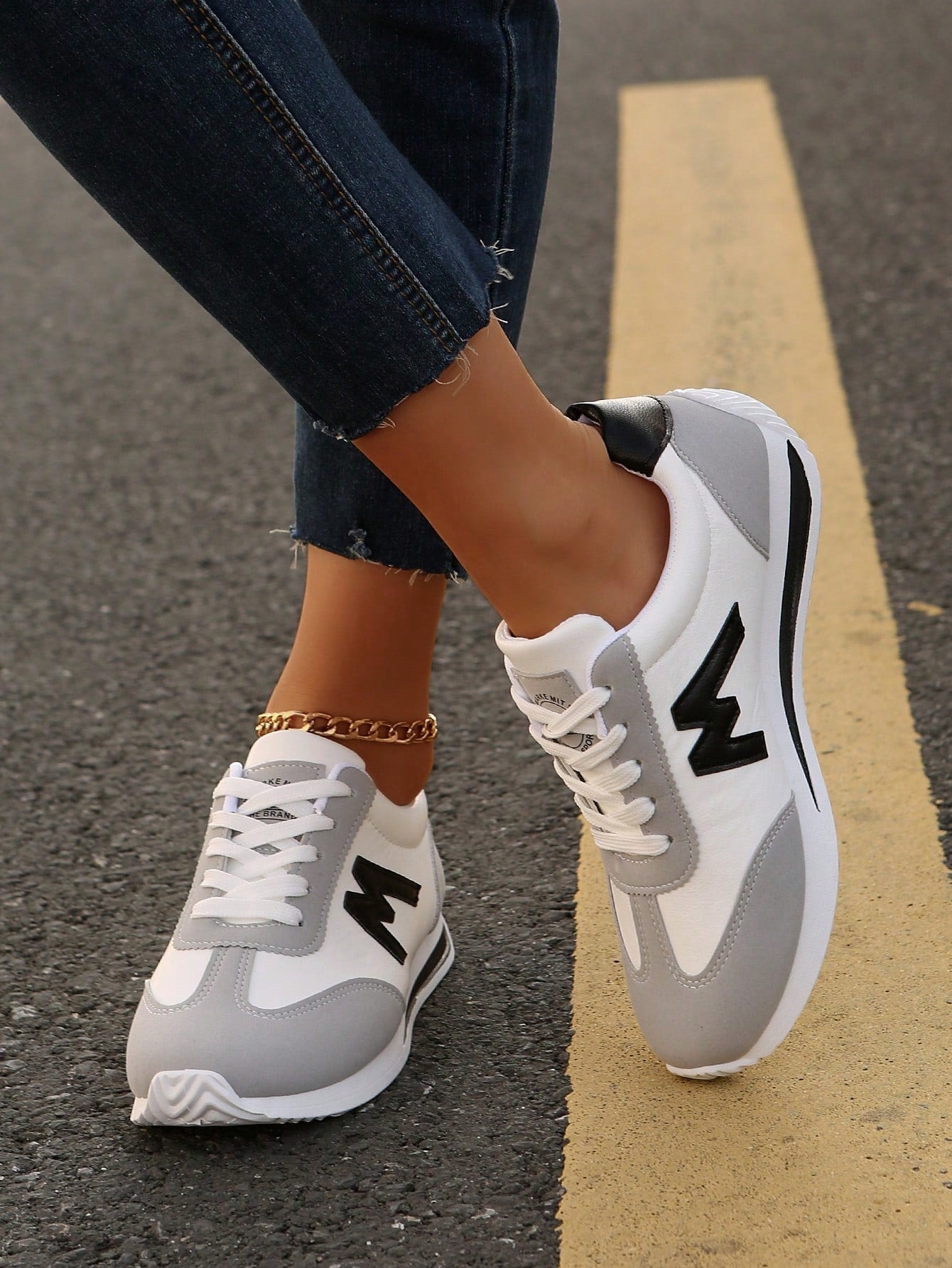 Brielle - Lightweight Casual Sneakers