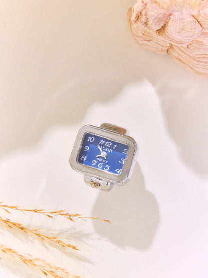 Luna Elegant Ring Watch