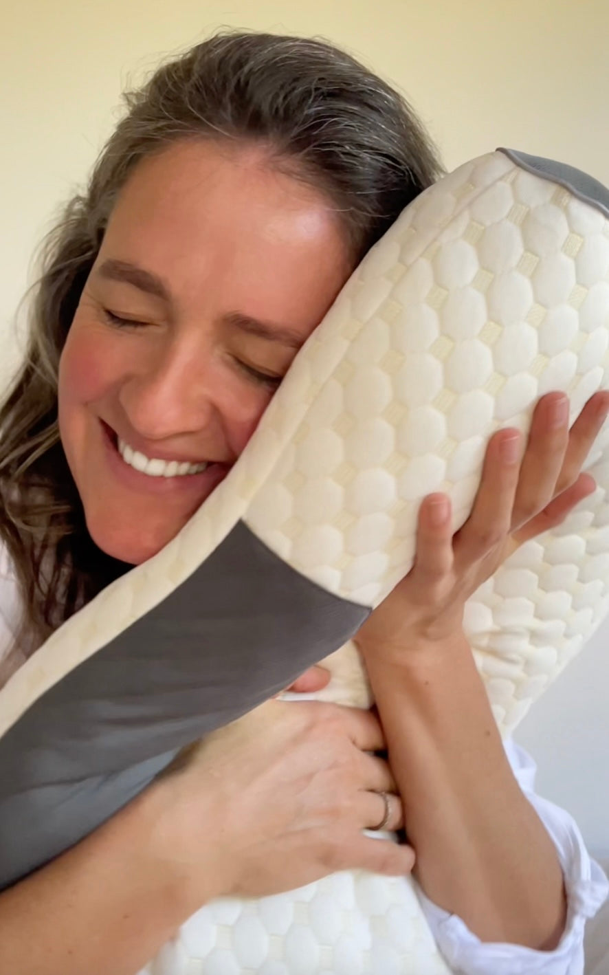 Antibacterial Contour Pillow