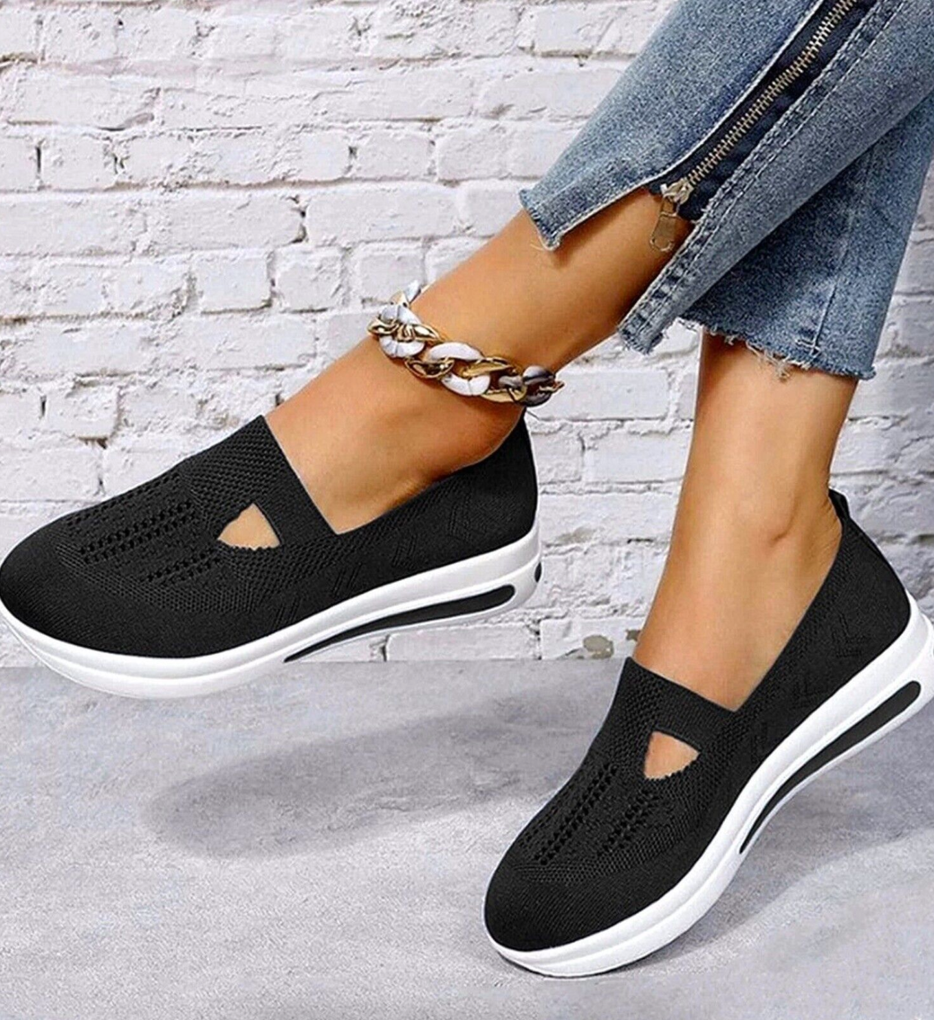 Monika - Your Stylish Everyday Savior